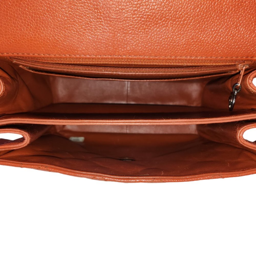 Chanel Matelasse Caviar Leather Shoulder Bag - Picture 9 of 16